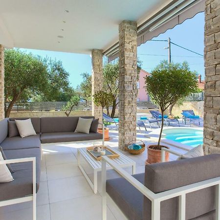 Villa Vale Kornic Exterior photo