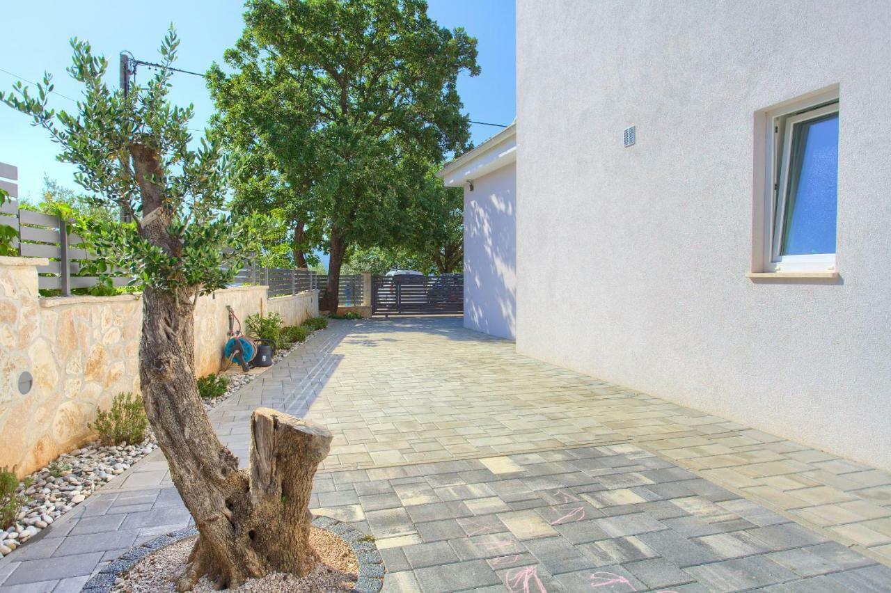 Villa Vale Kornic Exterior photo