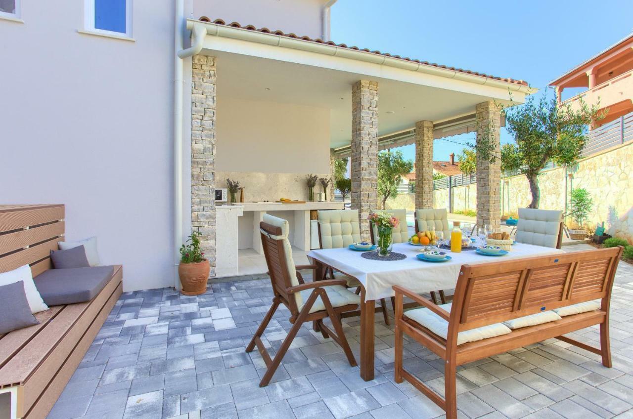 Villa Vale Kornic Exterior photo